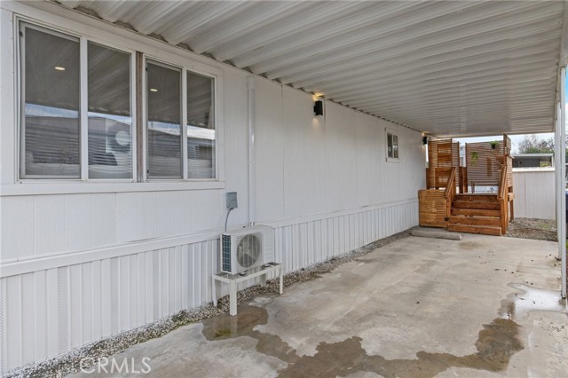 225 Akers Street, Visalia CA: https://media.crmls.org/medias/c5857494-df16-4b4a-93bf-398db0d0412c.jpg