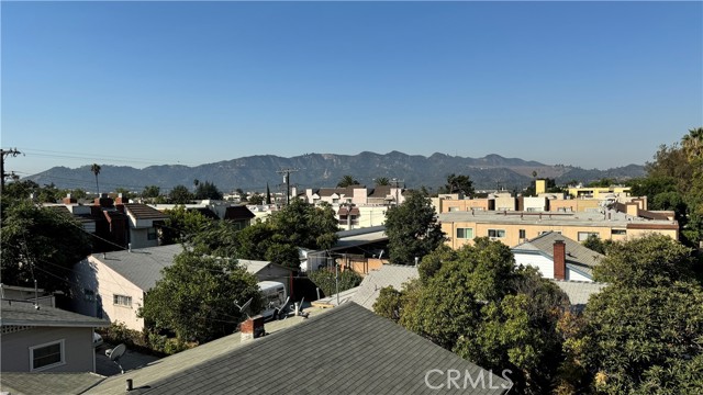 Detail Gallery Image 3 of 23 For 420 Milford St #E,  Glendale,  CA 91203 - 3 Beds | 2/1 Baths