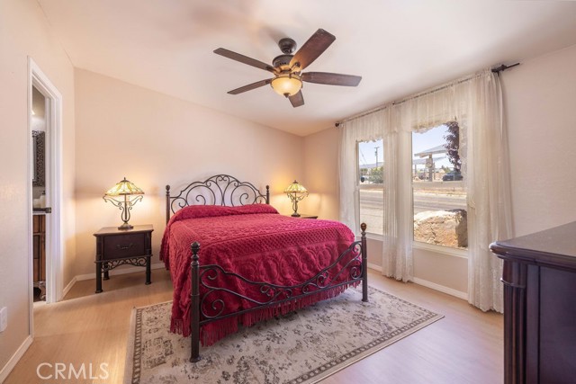 109 Wabash Lane, Sugarloaf CA: https://media.crmls.org/medias/c5863205-a481-416d-acdf-44d5d3196f39.jpg
