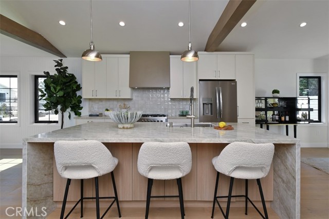 Detail Gallery Image 12 of 50 For 7907 Vicksburg, Los Angeles,  CA 90045 - 4 Beds | 3/1 Baths