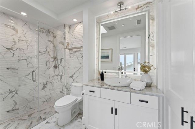 444 Morning Canyon Road, Corona del Mar CA: https://media.crmls.org/medias/c58879b3-f038-4231-8ef1-f671127589d9.jpg