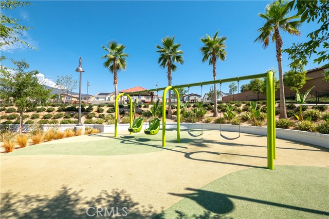 Detail Gallery Image 51 of 69 For 16657 Snowdrop Ln #2,  Fontana,  CA 92336 - 4 Beds | 3 Baths