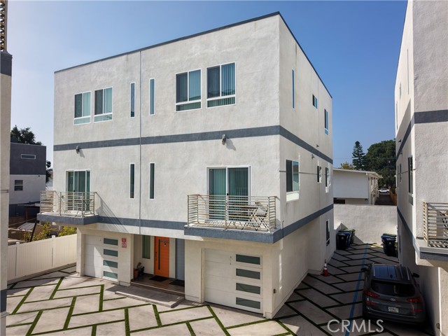 Front Image Thumbnail for CRSR25243859