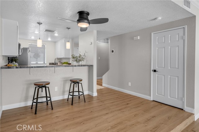 662 Sycamore Avenue, Claremont CA: https://media.crmls.org/medias/c58b31d8-af30-4539-9913-5f0d93d59103.jpg