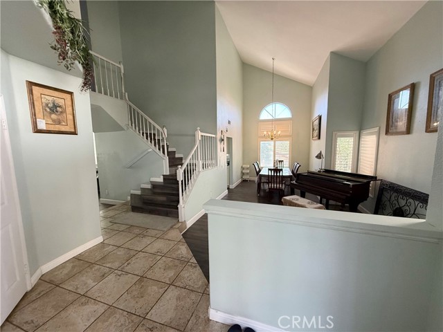 10237 Kernwood Court, Rancho Cucamonga CA: https://media.crmls.org/medias/c58b5088-88bd-447c-b185-f4315047bdfd.jpg