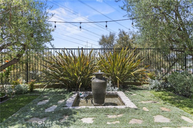15 Pisano Street, Ladera Ranch CA: https://media.crmls.org/medias/c58bad02-f7e3-40c8-94e0-724d8bb2900e.jpg