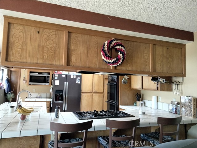 2390 Trinity Road, Pinon Hills CA: https://media.crmls.org/medias/c58bef83-4092-4e6c-b3b3-654bf7c75c20.jpg