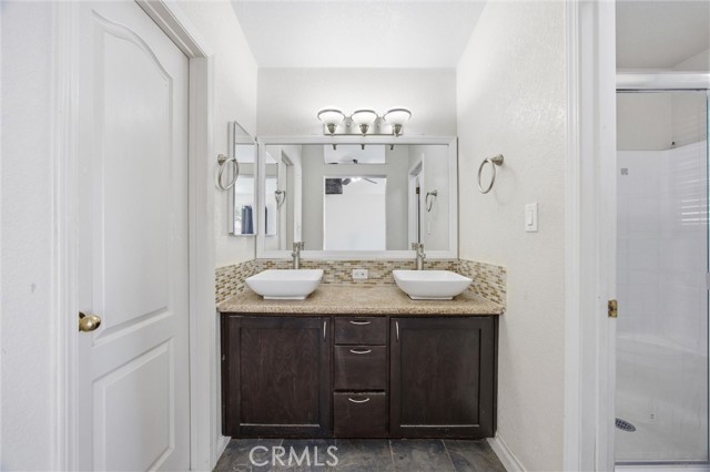 Detail Gallery Image 25 of 42 For 3802 Windflower Ave, Bakersfield,  CA 93313 - 3 Beds | 2 Baths