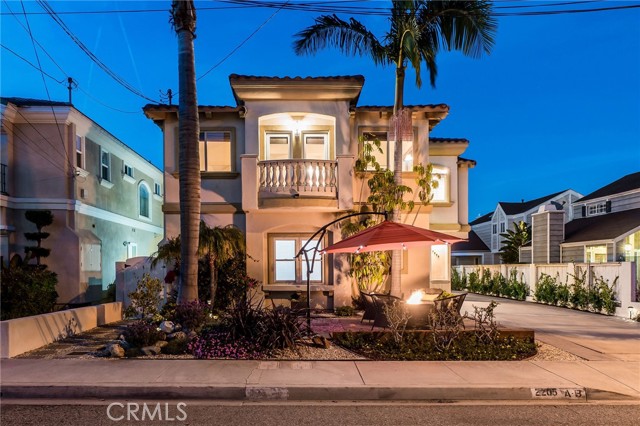 2205 Bataan Road, Redondo Beach, California 90278, 4 Bedrooms Bedrooms, ,2 BathroomsBathrooms,Residential,Sold,Bataan,SB21037489