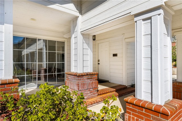 Private entrance to guest house