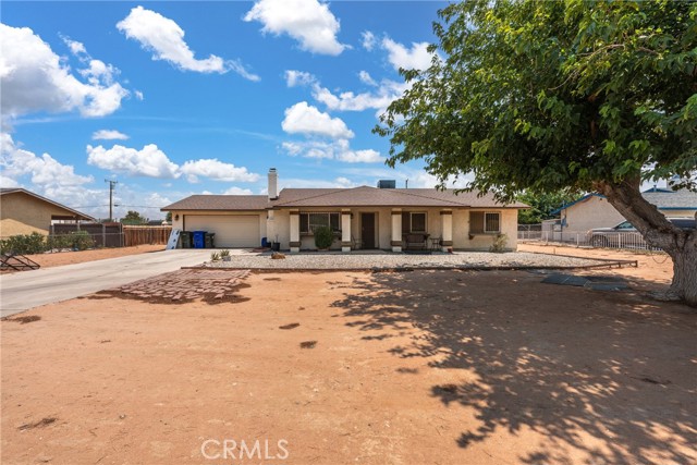 15419 Wichita Road, Apple Valley CA: https://media.crmls.org/medias/c58c5cce-949d-46fd-ba28-f3702f986858.jpg