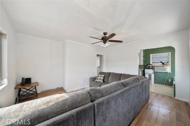 Detail Gallery Image 5 of 28 For 405 Lookout St, Lake Elsinore,  CA 92530 - 1 Beds | 1 Baths