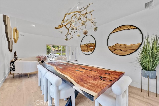 Detail Gallery Image 12 of 54 For 6875 E Swarthmore Dr, Anaheim Hills,  CA 92807 - 4 Beds | 3 Baths