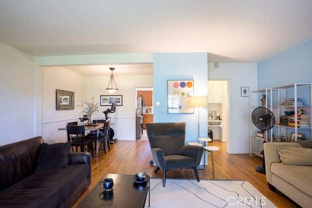 Detail Gallery Image 12 of 61 For 3735 Arbolada, Los Angeles,  CA 90027 - – Beds | – Baths