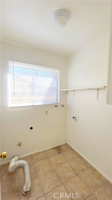 Detail Gallery Image 23 of 25 For 2731 S Cucamonga Ave, Ontario,  CA 91761 - 4 Beds | 2/1 Baths