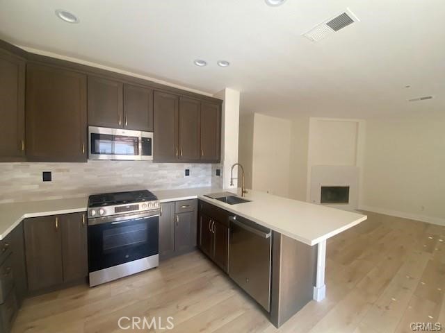 4995 St Albert Drive, Fontana CA: https://media.crmls.org/medias/c58de25b-f4a4-4bb1-a36e-78a4fa847b51.jpg