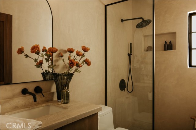 17930 Karen Drive, Encino CA: https://media.crmls.org/medias/c58e4a19-a5ae-4401-ac05-e6500c56e001.jpg