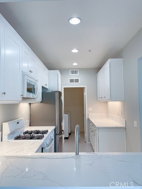 C58ebb71 D229 4736 9c97 70091f0791c3