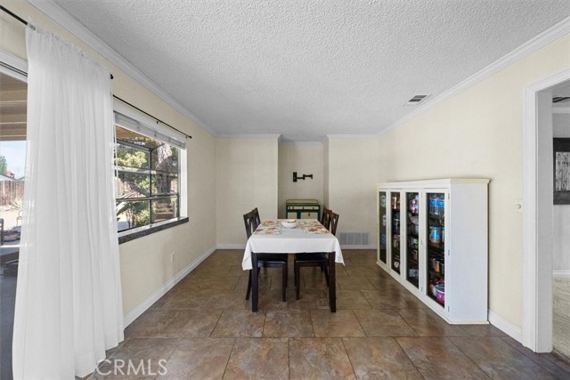 Detail Gallery Image 11 of 63 For 2078 Woodlawn, Corona,  CA 92882 - 3 Beds | 2 Baths