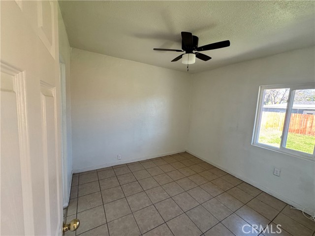 Detail Gallery Image 8 of 14 For 14880 Randall, Fontana,  CA 92335 - 1 Beds | 1 Baths