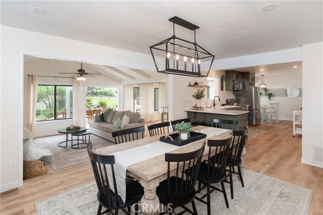 8975 Azucena Avenue, Atascadero CA: https://media.crmls.org/medias/c5906247-1ff4-47e2-b9fa-549d60b353b4.jpg