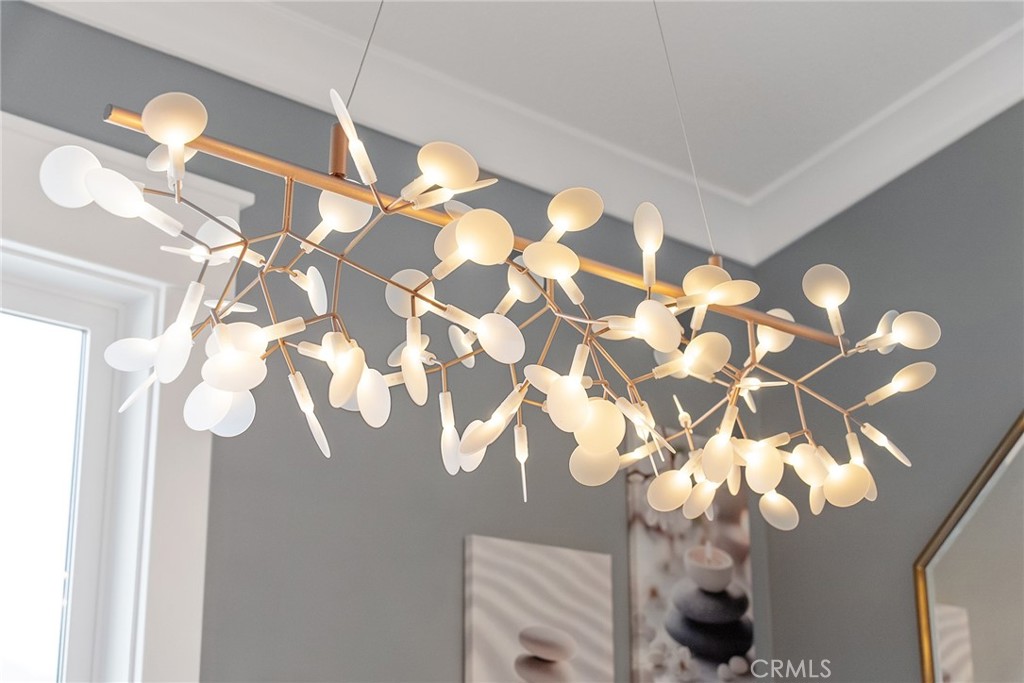 https://media.crmls.org/medias/c591bd7d-f029-4dbb-bc07-6f937b398ae9.jpg?preset=X-Large