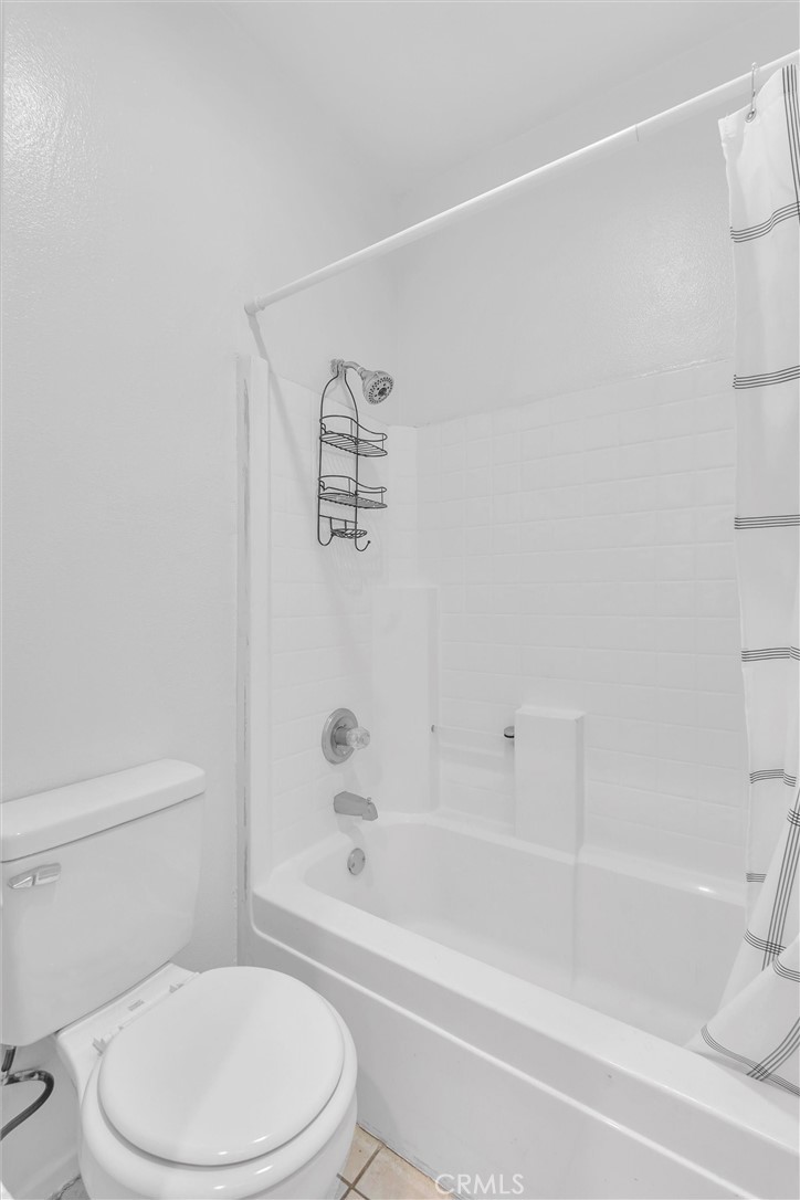 https://media.crmls.org/medias/c591edc4-bd35-48ff-abec-be6094ca8e60.jpg?preset=X-Large
