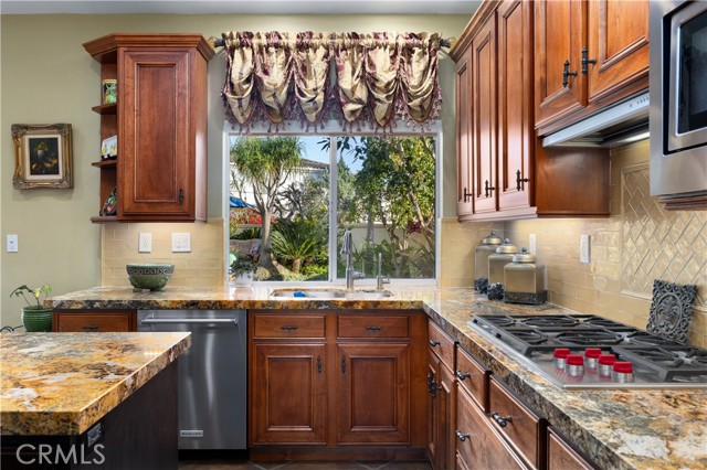 Detail Gallery Image 19 of 75 For 5376 Edgewood Dr, La Verne,  CA 91750 - 4 Beds | 3 Baths