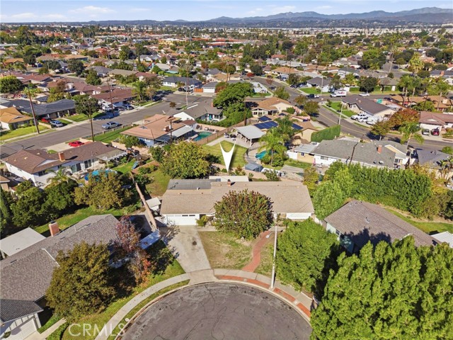 Detail Gallery Image 38 of 38 For 335 N London Pl, Anaheim,  CA 92806 - 5 Beds | 3 Baths