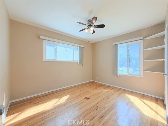 Detail Gallery Image 10 of 17 For 10360 Haskell, Granada Hills,  CA 91344 - 3 Beds | 2 Baths