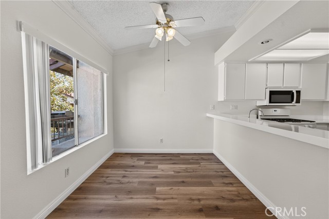 Detail Gallery Image 11 of 34 For 1015 Margarita #D202,  Corona,  CA 92879 - 2 Beds | 2 Baths