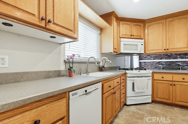 Detail Gallery Image 24 of 74 For 5346 E Flagstone St, Long Beach,  CA 90808 - 4 Beds | 3 Baths