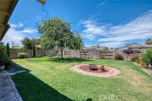 1430 W Bush Street, Lemoore CA: https://media.crmls.org/medias/c593d9db-09da-42ef-b3d8-45a7e23273b3.jpg