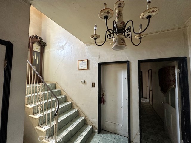 Detail Gallery Image 23 of 56 For 606 W 57th St, Los Angeles,  CA 90037 - 4 Beds | 2 Baths