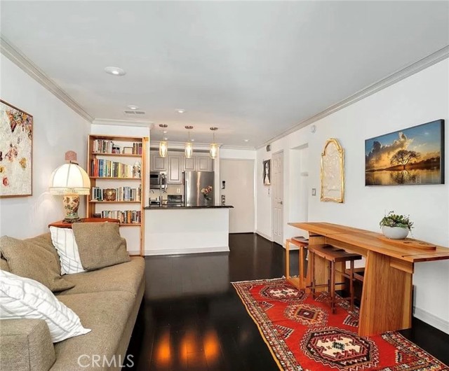 Detail Gallery Image 4 of 16 For 750 N Kings Rd #325,  West Hollywood,  CA 90069 - 1 Beds | 1 Baths