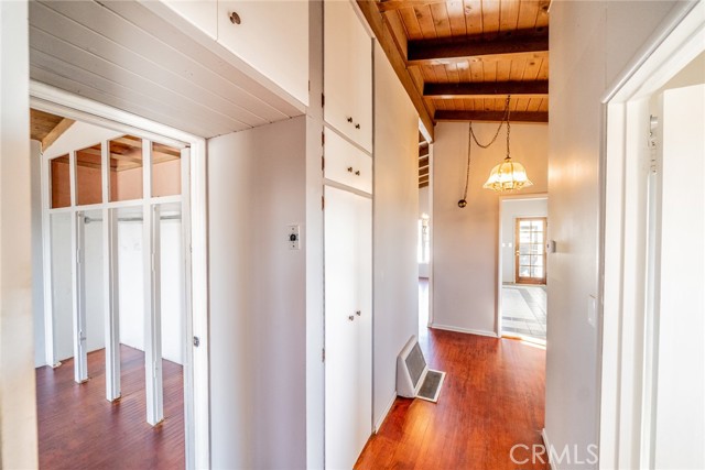 Detail Gallery Image 31 of 57 For 31828 Yucaipa Bld, Yucaipa,  CA 92399 - 3 Beds | 2 Baths