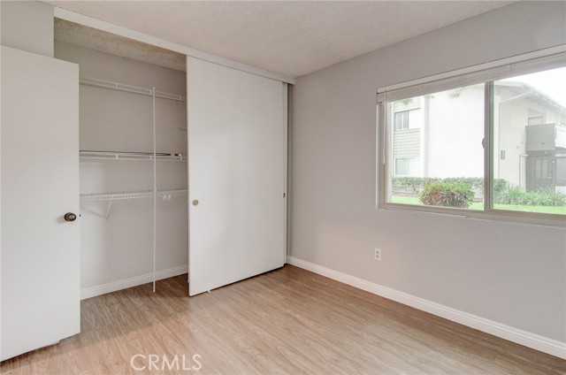 8777 Coral Springs Court, Huntington Beach CA: https://media.crmls.org/medias/c5953490-a675-495b-b40a-b10752eedd97.jpg