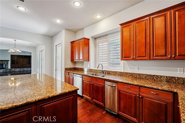 Detail Gallery Image 18 of 68 For 8622 Edelweiss, Corona,  CA 92883 - 5 Beds | 4/1 Baths