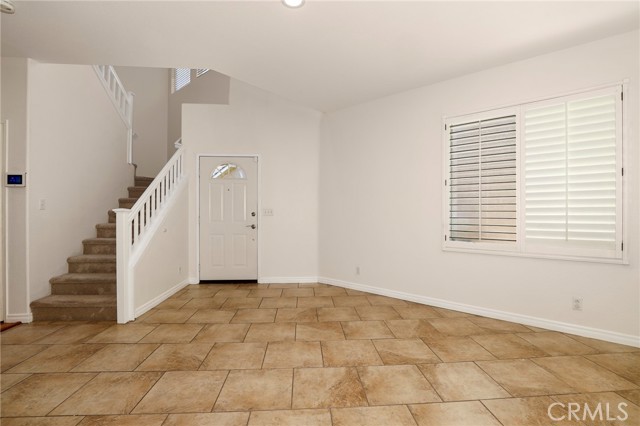 Detail Gallery Image 2 of 30 For 544 Hooper Ave, Simi Valley,  CA 93065 - 3 Beds | 2/1 Baths