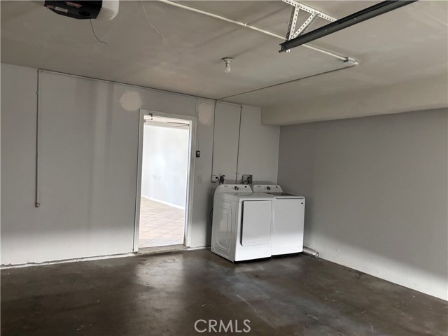 Detail Gallery Image 10 of 10 For 2501 Florida St #2,  Huntington Beach,  CA 92648 - 2 Beds | 2/1 Baths