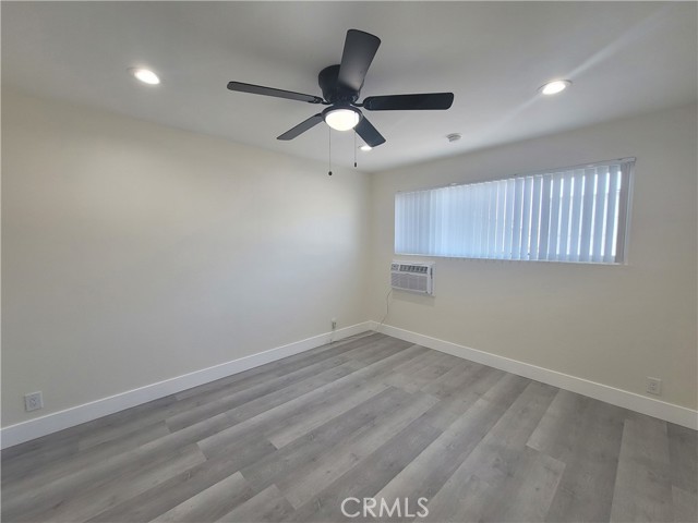 Detail Gallery Image 10 of 29 For 14609 Saticoy St #24,  Van Nuys,  CA 91405 - 2 Beds | 1/1 Baths