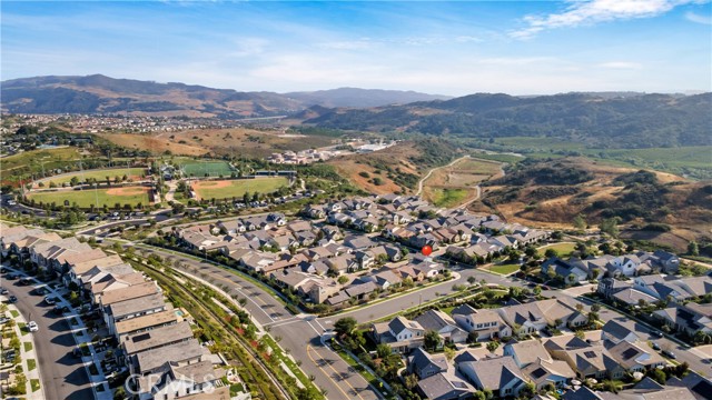 126 Luneta Lane, Rancho Mission Viejo CA: https://media.crmls.org/medias/c59711bc-0087-4d06-aaf3-870b656f7602.jpg