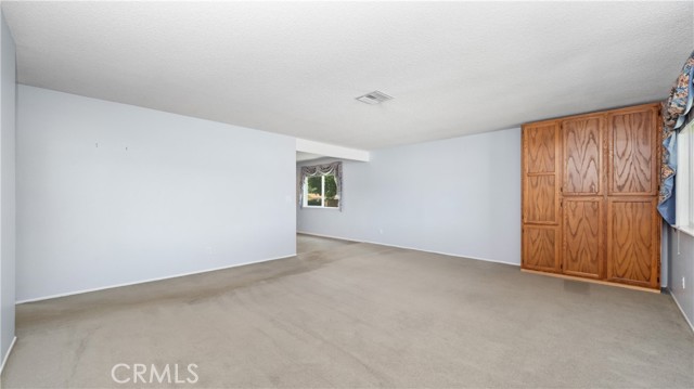 4309 W Avenue K12, Lancaster CA: https://media.crmls.org/medias/c5976e0a-abd6-4d54-8cce-14537fb71824.jpg