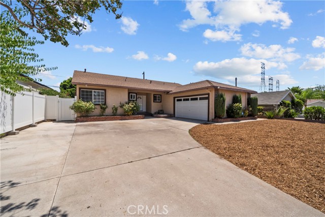 11440 Gothic Avenue, Granada Hills CA: https://media.crmls.org/medias/c597b8db-3e46-4adb-afab-76b100998c0e.jpg