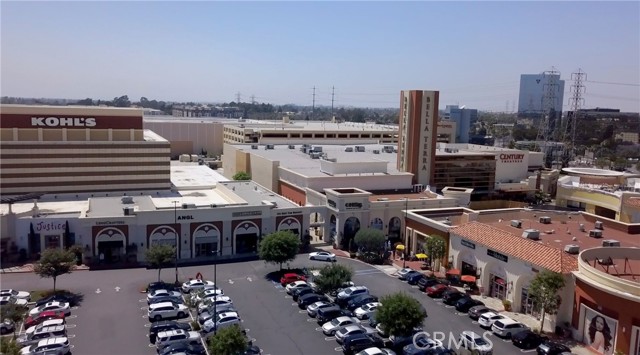 16685 S Pacific Avenue, Sunset Beach CA: https://media.crmls.org/medias/c597befc-c163-496a-a485-a0bd5c2d6892.jpg