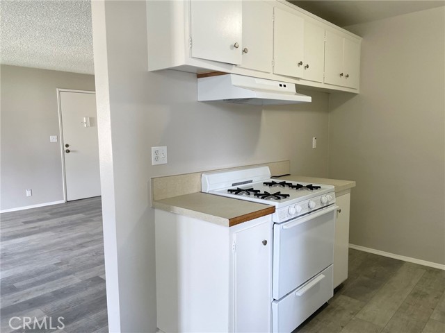 Detail Gallery Image 6 of 17 For 434 Terry Way #C,  Upland,  CA 91786 - 2 Beds | 1/1 Baths