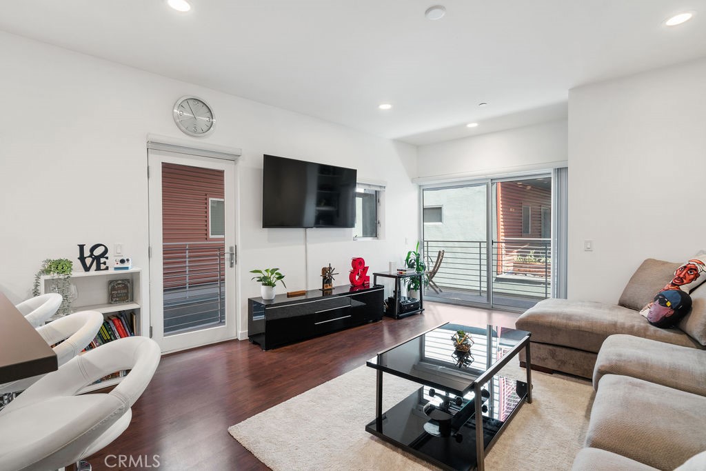 MLS #OC25241827 image #7