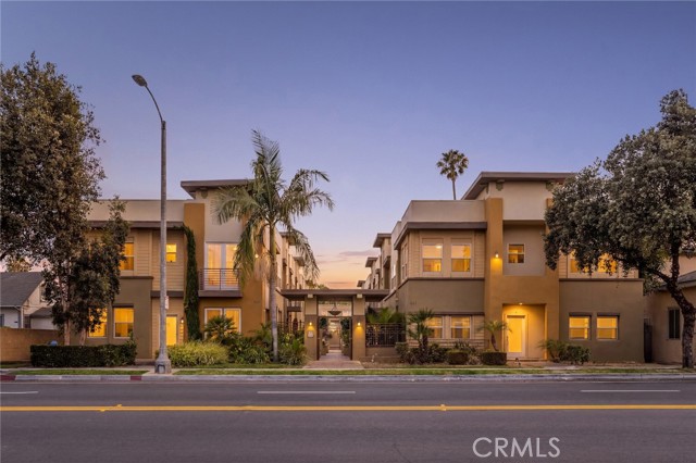 Image 1 for 431 N Los Robles AVE #2