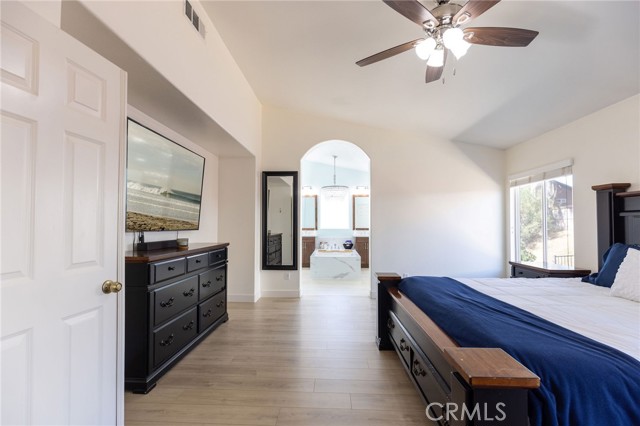 35183 Flamingo Way, Winchester CA: https://media.crmls.org/medias/c59962d8-3d89-4253-b4c1-e7e99e9edef8.jpg