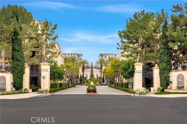 Detail Gallery Image 3 of 50 For 2458 Watermarke Pl, Irvine,  CA 92612 - 1 Beds | 1 Baths